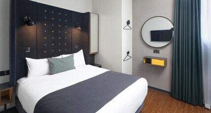 Point A Kings Cross Room Type - Standard Double Room with Window