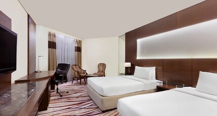 Le Royal Meridien Room Type - Royal Twin Room with Bathtub