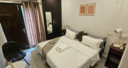 Deer Park Residency Room Type - Deluxe King Room with Private Balcony And Free Breakfast