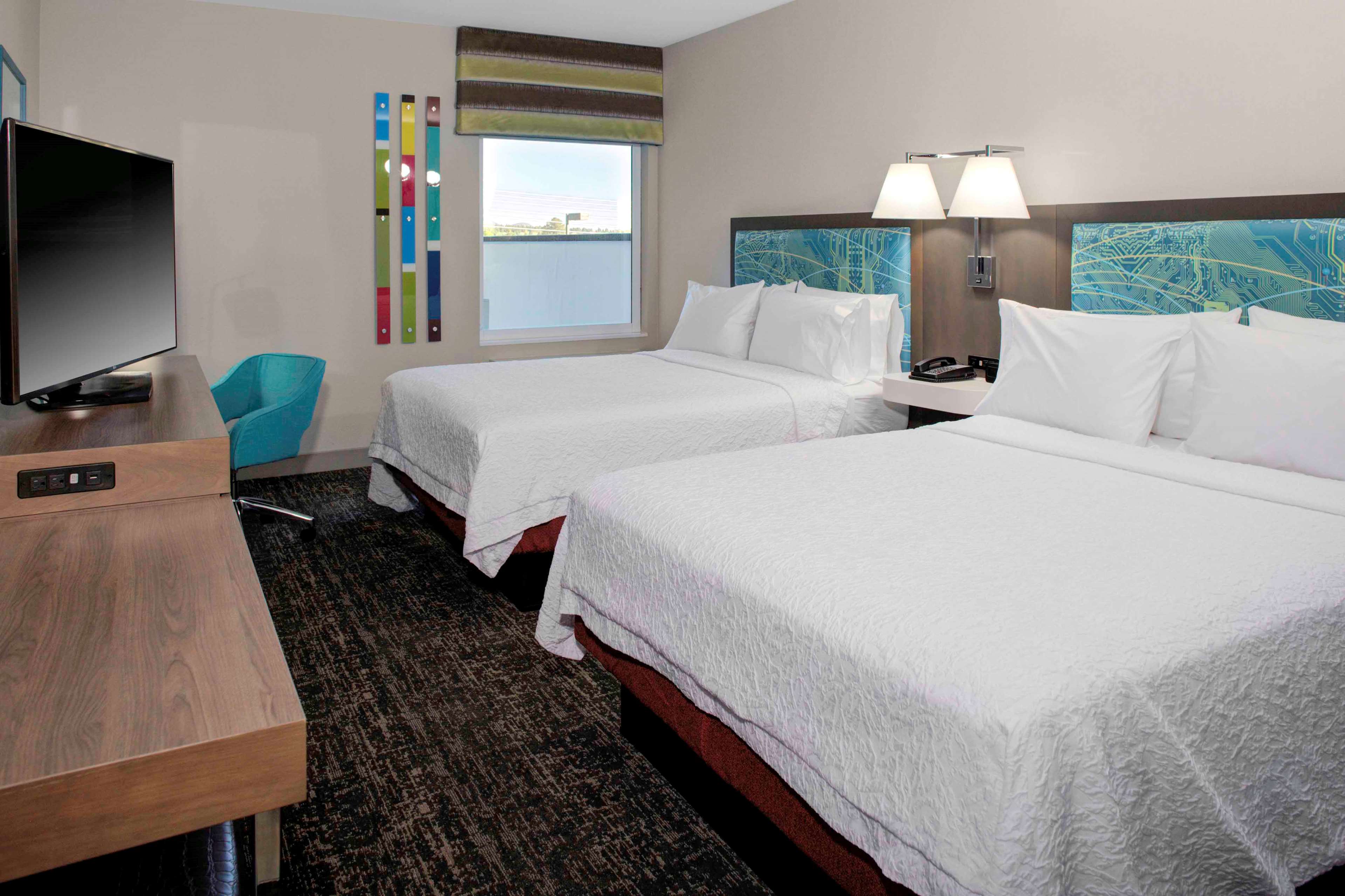 HAMPTON INN SUITES FLAGSTAFF EAST - Tap to explore photos