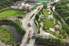 Unique resort & Lifestyle