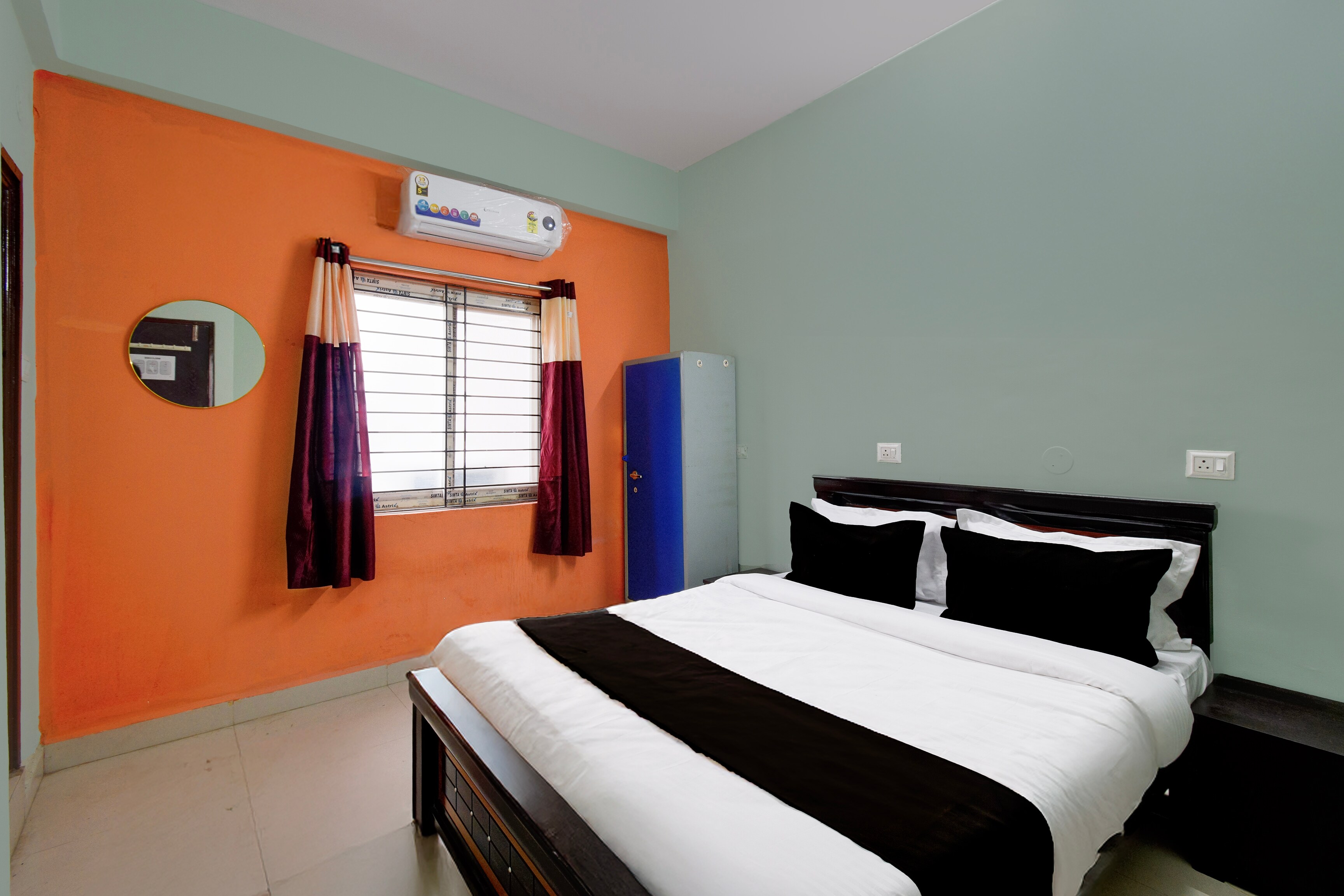 Hotel O SLN Gachibowli Formerly Laxmi Residency - Tap to explore photos