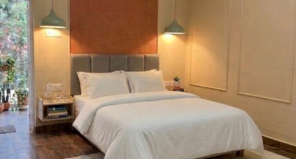 Blank Start - View & Balcony Room Type - Bedroom