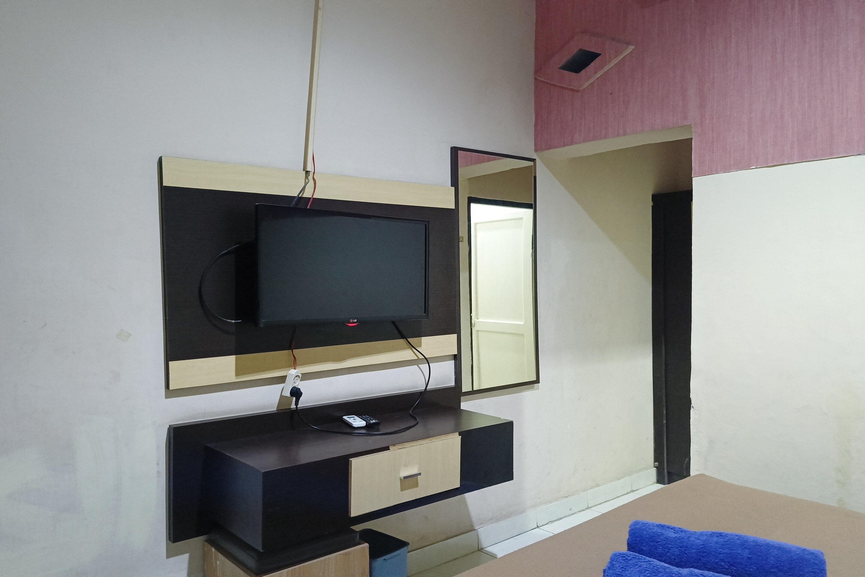 Hotel O Puri Homestay - Tap to explore photos