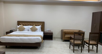 Crimson Hotel & Banquets Room Type - Suite  Room