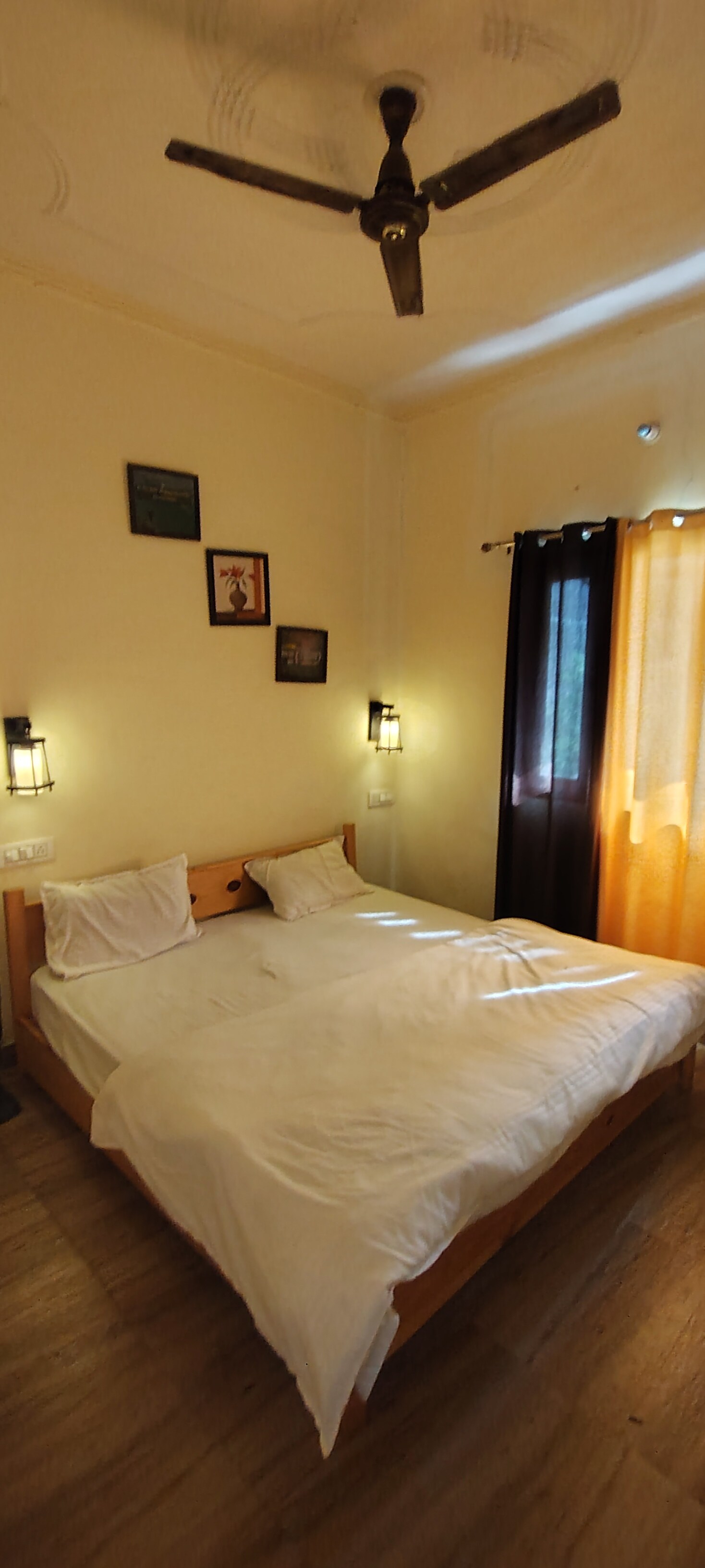 Aakash guest house - Tap to explore photos