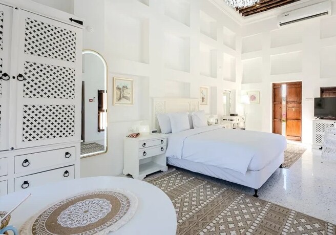 Arabian Boutique Hotel - Tap to explore photos