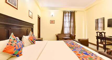 FabHotel JD Four Boutique Room Type - Premium Room