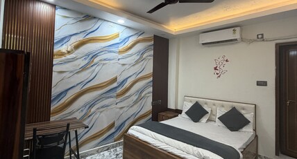 Hotel A V Grand kanpur Room Type - Deluxe Room - AC