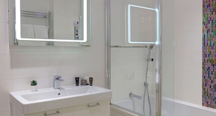 Worcester Bank House Hotel Spa & Golf, BW Premier Collection Room Type - 1 Double 1 Single, Non-Smoking, Family Room