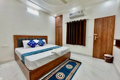 Shree Hanumat Kripa Dham