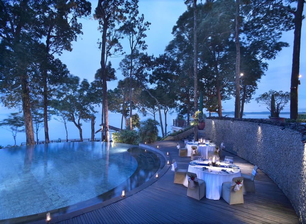 Banyan Tree Bintan - Tap to explore photos