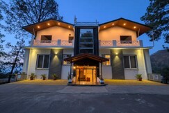 The Vallora 4BHK Villa Near Nainital Valley View