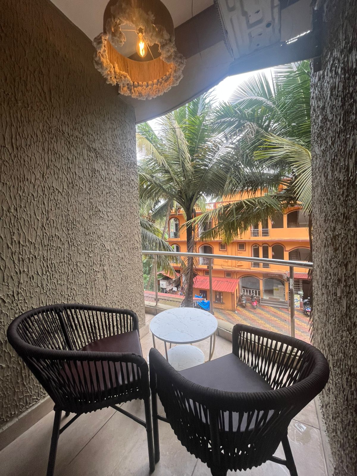 Ocean Wave Hotel - Tap to explore photos