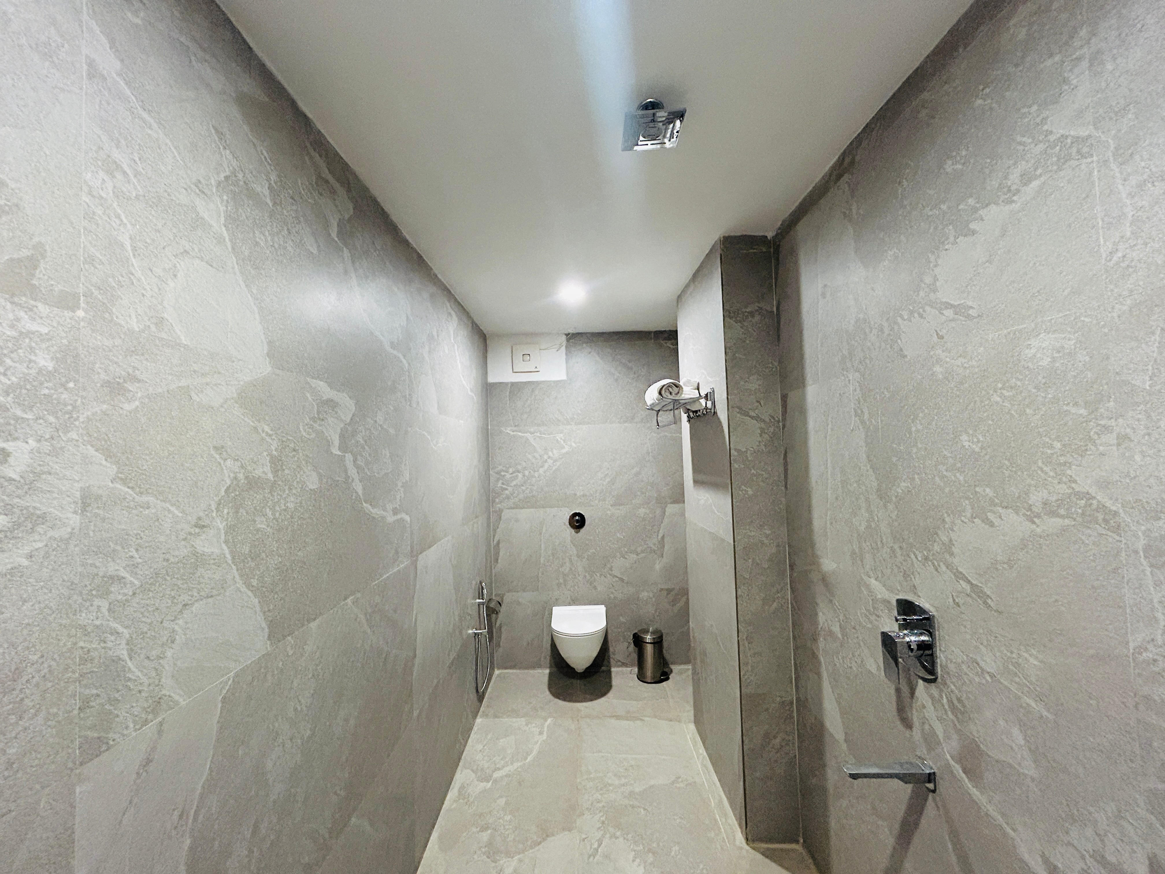 Hotel Ananta - Tap to explore photos
