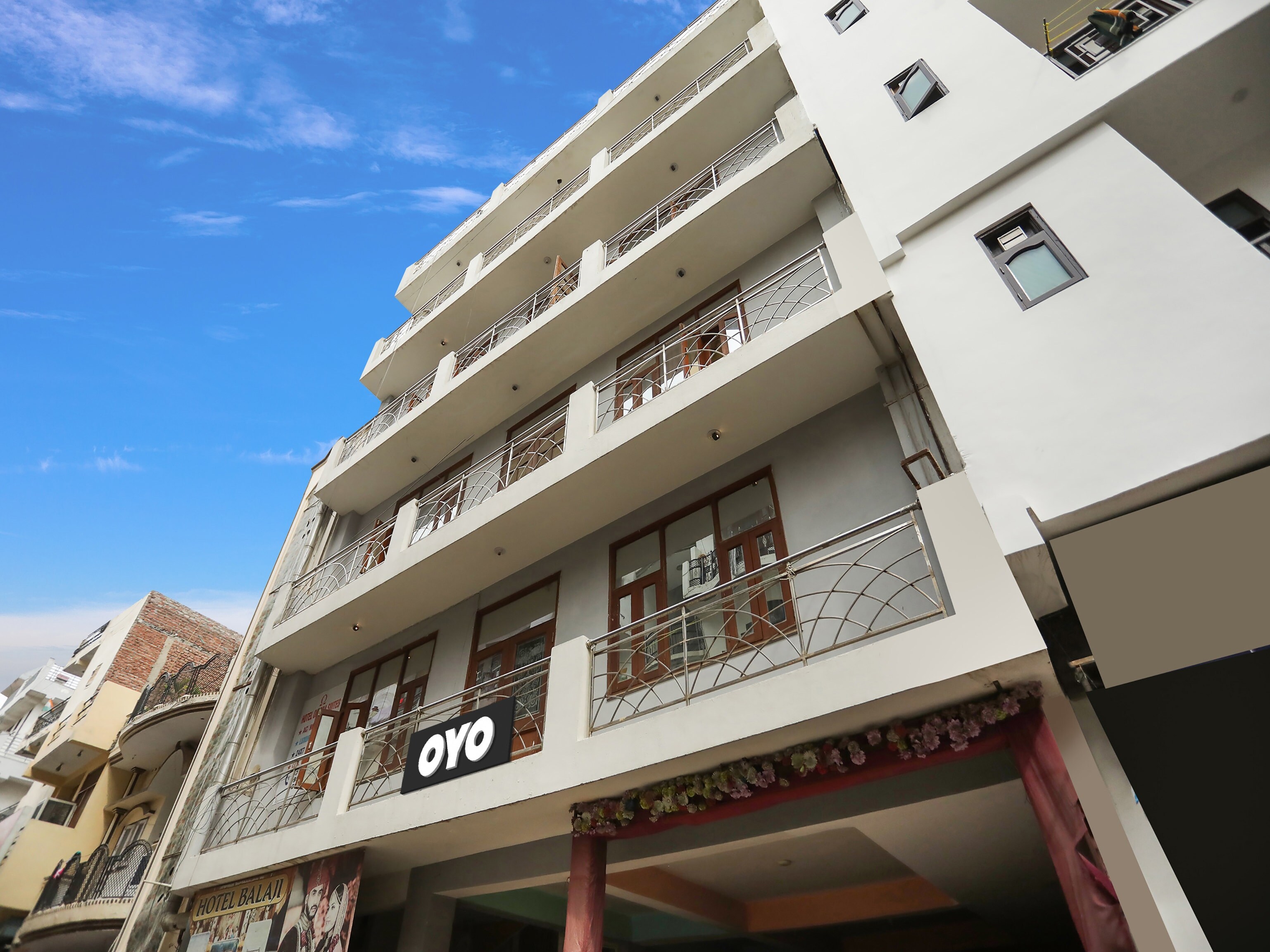 Hotel O Friends Homestay - Tap to explore photos