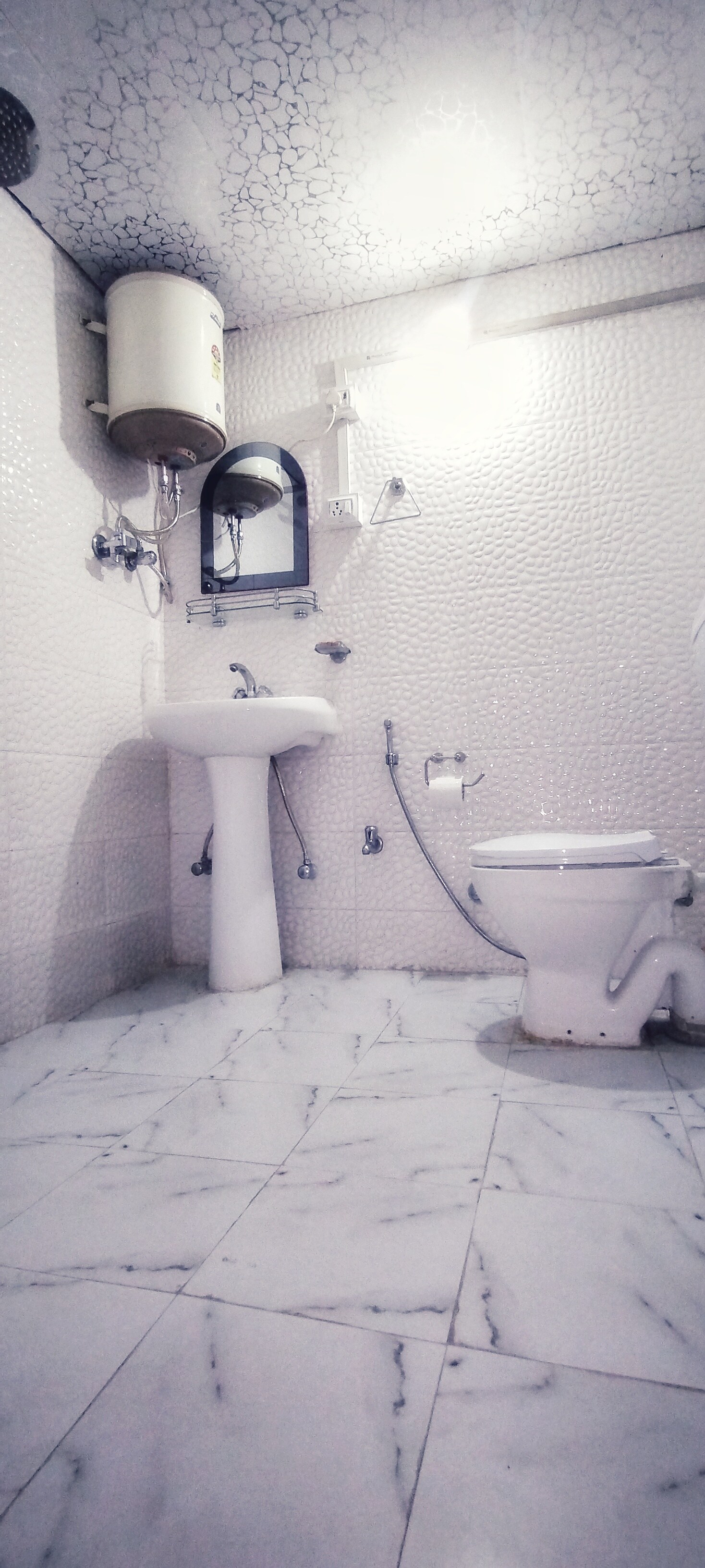 The Hidden Crest - Tap to explore photos