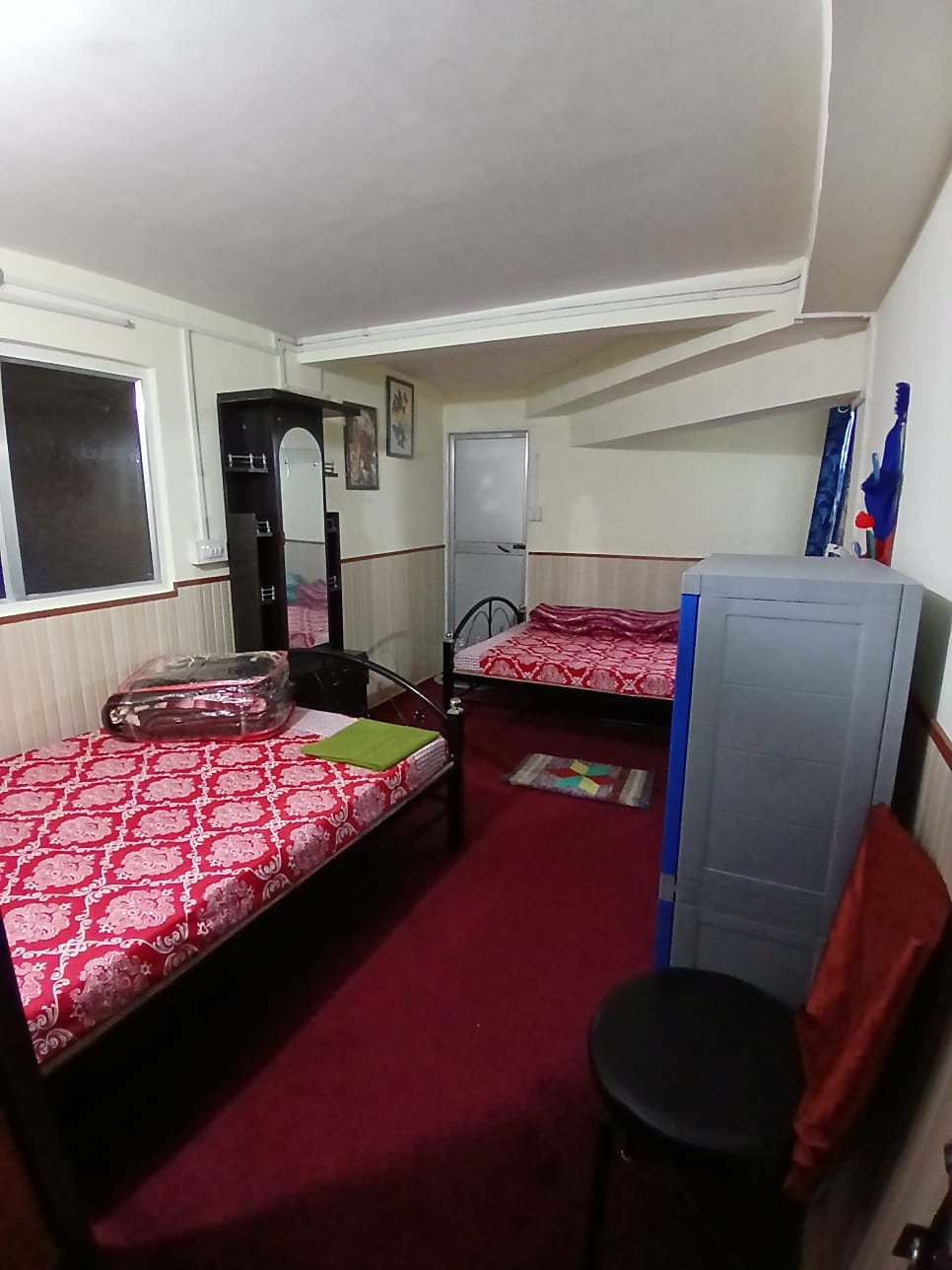 Summer Boon Hill Stay - Tap to explore photos