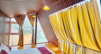 WOW STAYZ2 Ashoka Grand Room Type - Woodlands Duplex Chalet - No View WOW STAYZ2 Ashoka Grand Room Type - Woodlands Duplex Chalet - No View