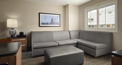 Embassy Suites Chicago Downtown Magnificent Mile Room Type - 2 DBL 1 BDM MOB ACCESS TUB