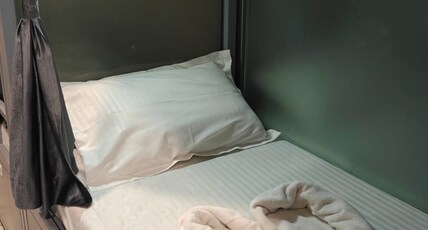 Oster Dormitory Male Only Room Type - DELUX UPPER BED