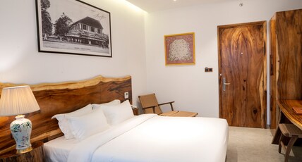 Sky Gem Central Hotel Room Type - Executive room