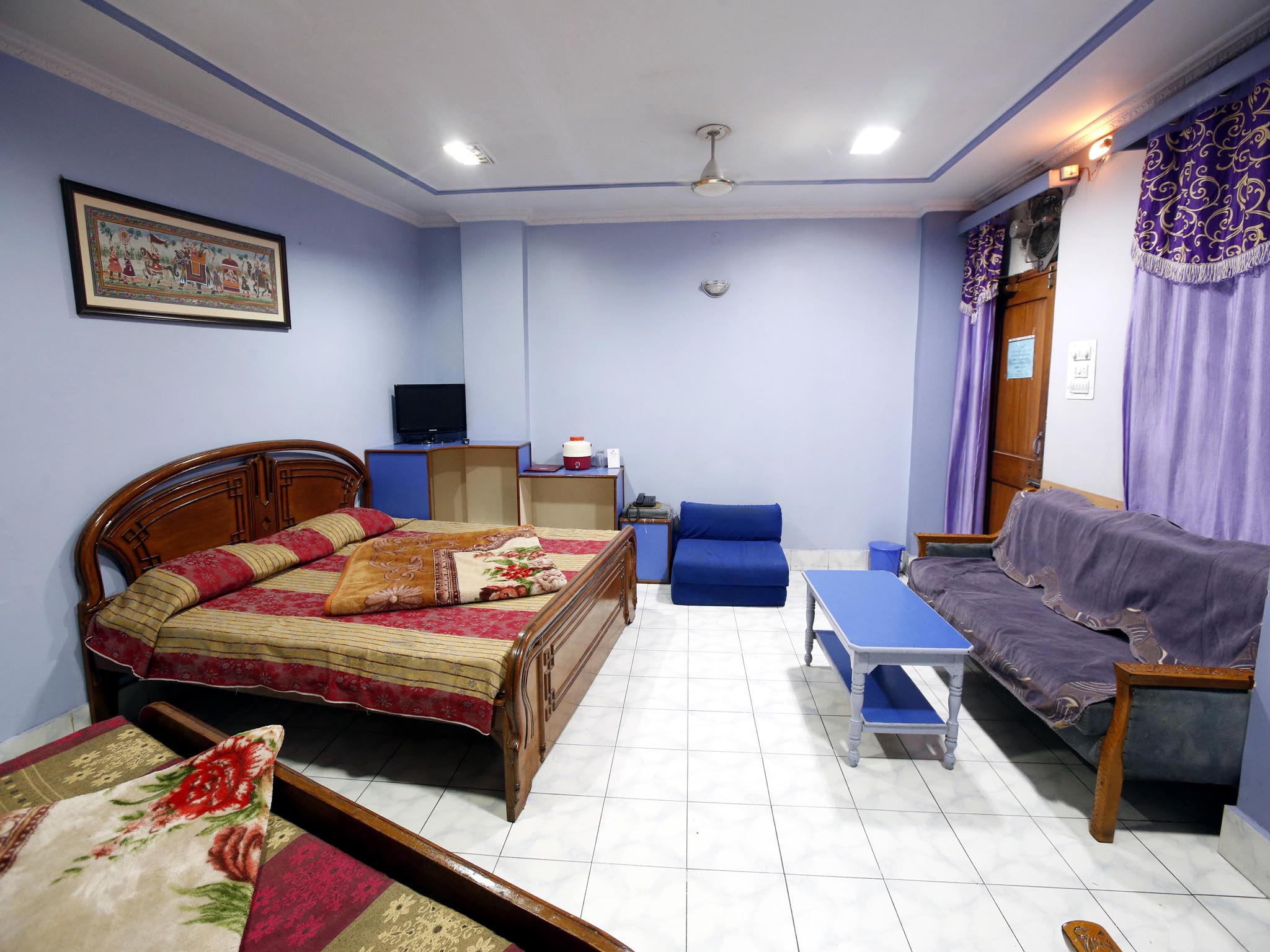 The Hotel Pravasi Palace - Tap to explore photos