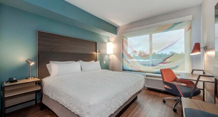 Tru by Hilton Wilmington Mayfaire Room Type - 1 KING HEARING ACCESSIBLE