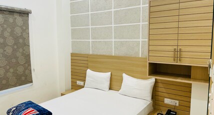 Siddharth BNB | Near Golden Temple Amritsar Room Type - Queen Space ( Ground Floor )