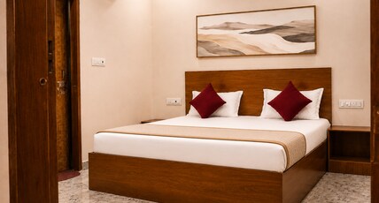 Hotel Baldev Palace Room Type - Deluxe Room Hotel Baldev Palace Room Type - Deluxe Room