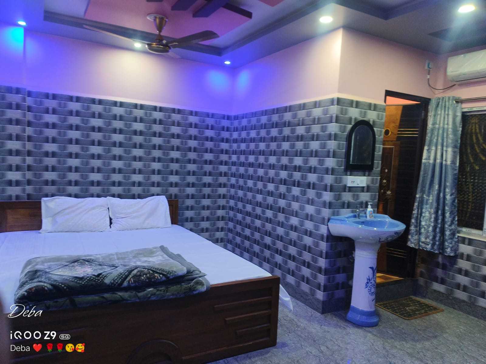 Hotel O DEEPALOK GUEST HOUSE & RESTAURANT - Tap to explore photos