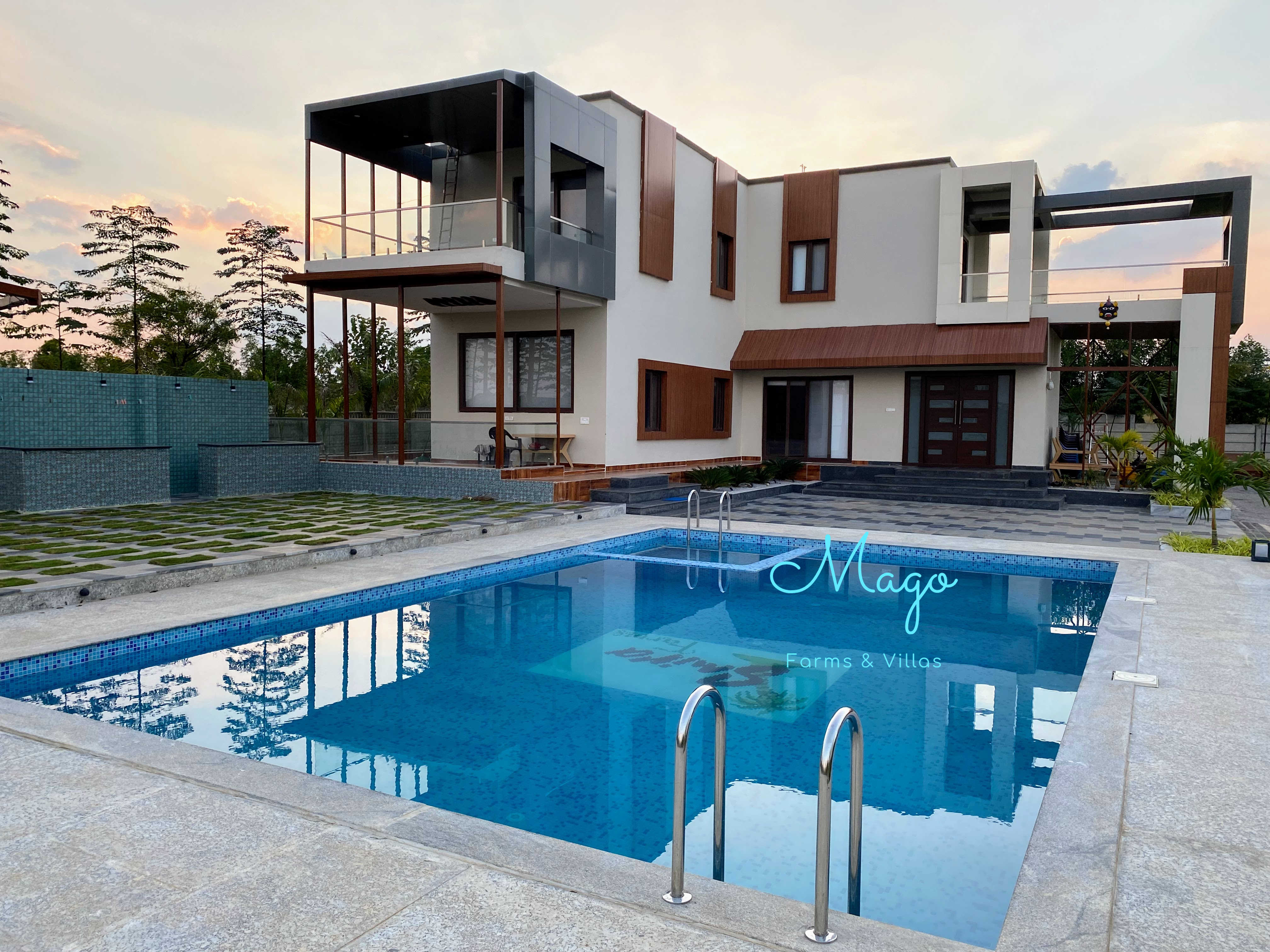 Smira 3BR Pool Villa - Tap to explore photos