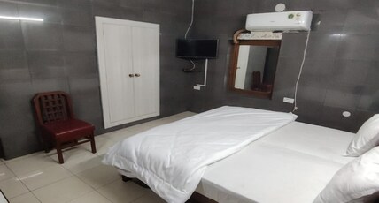 Hotel Asha Room Type - Deluxe A C Room