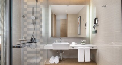 Holiday Inn Shaoguan Downtown Room Type - 1 King Standard