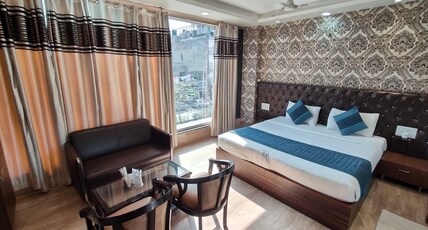 Hotel sun View International Room Type - Premium Room
