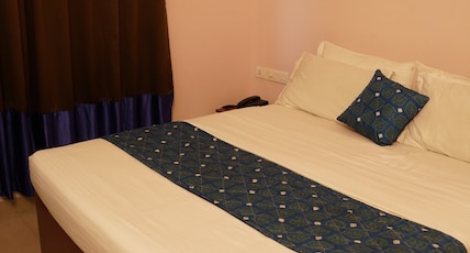 SULTHAN HOTEL AND RESTAURNT Room Type - Deluxe SULTHAN HOTEL AND RESTAURNT Room Type - Deluxe