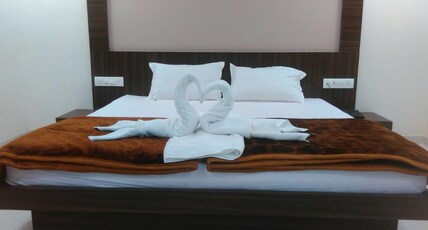 Hotel Food Spot  Room Type - Deluxe AC Room