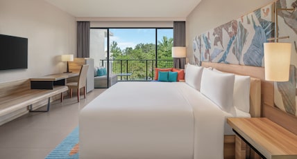 Le Meridien Phuket Mai Khao Beach Resort Room Type - Deluxe Guest room, 1 King, Pool view, Balcony for 2 Persons(3rd person with additional charged) Le Meridien Phuket Mai Khao Beach Resort Room Type - Deluxe Guest room, 1 King, Pool view, Balcony for 2 Persons(3rd person with additional charged)