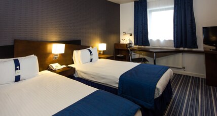Holiday Inn Express LONDON-ROYAL DOCKS, DOCKLANDS Room Type - 2 Single Standard with Free Hot Breakfast