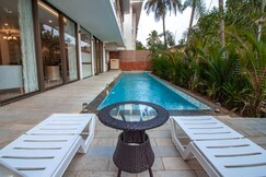 The Cloverleaf Super Luxury VIlla with Pool