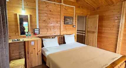 Hill View Paradise Room Type - Pine Wood Private AC Room Hill View Paradise Room Type - Pine Wood Private AC Room