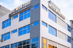 Hotel Moon Light