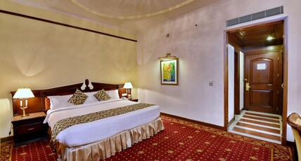 Holiday Regency Hotel Room Type - Deluxe Room with Pool View