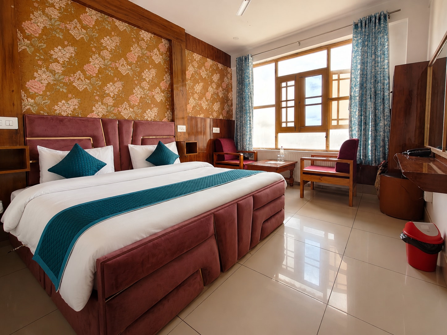 Hotel Gulmarg GS Residency - Tap to explore photos