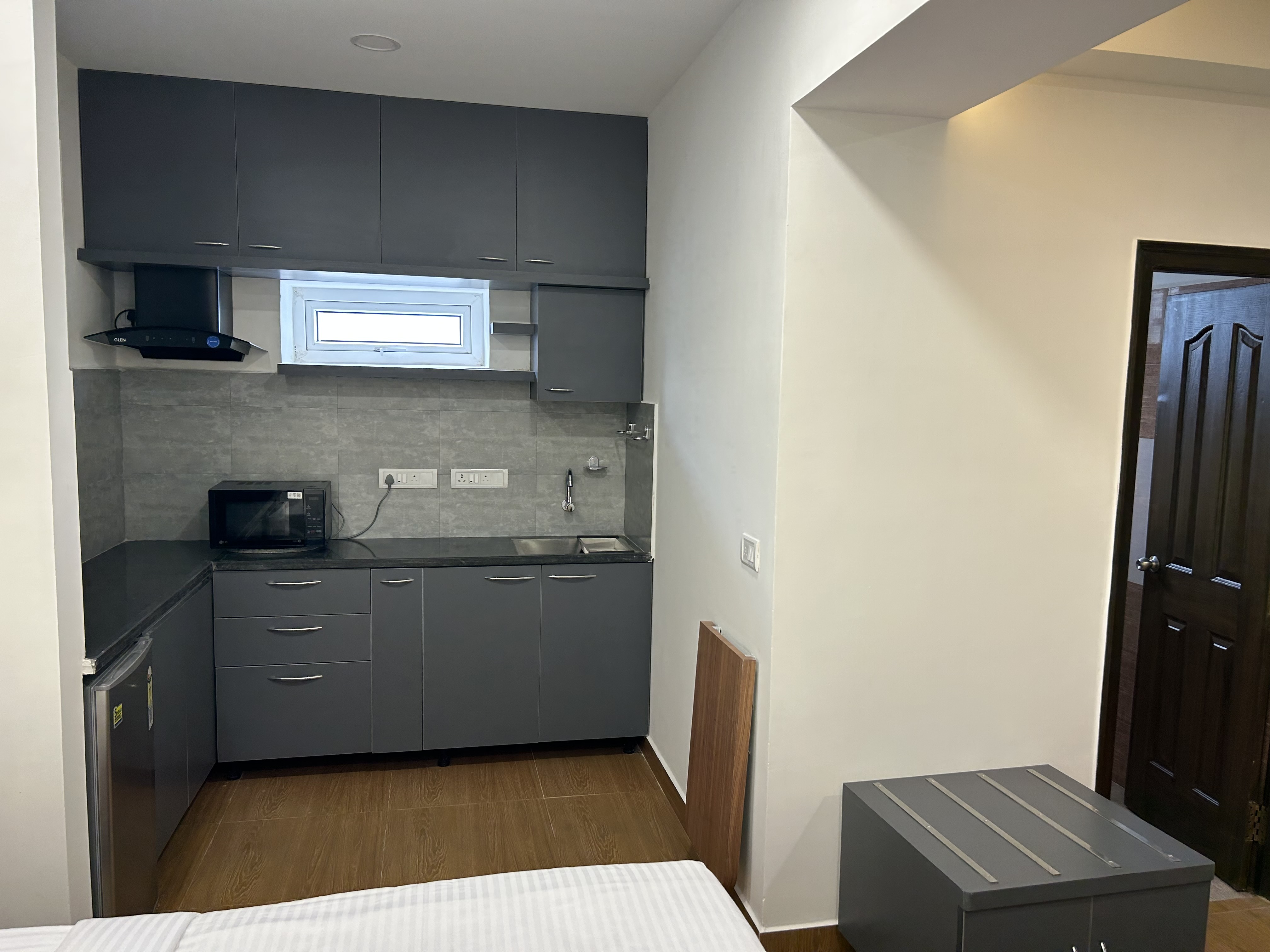 Palladium Luxury Suites Unit II - Tap to explore photos