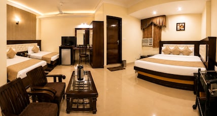 Hotel Grand Park Inn, Karol Bagh Room Type - Family Four Bed AC Room with Work Desk Hotel Grand Park Inn, Karol Bagh Room Type - Family Four Bed AC Room with Work Desk