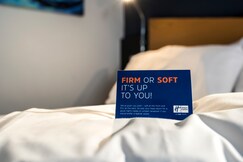 Holiday Inn Express HEMEL HEMPSTEAD
