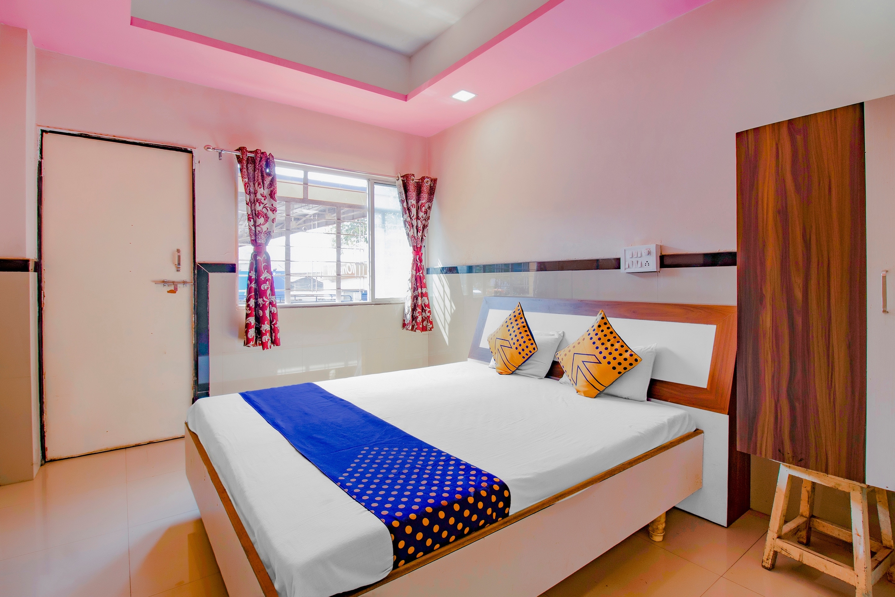 SPOT ON Indirasagar Executive - Tap to explore photos