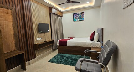 HOTEL DC Room Type - DELUXE DOUBLE NON-AC
