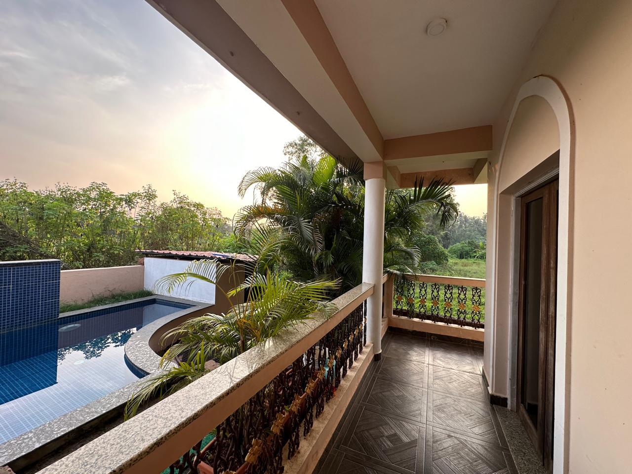 Aroha villa with pvt swimming pool - Tap to explore photos